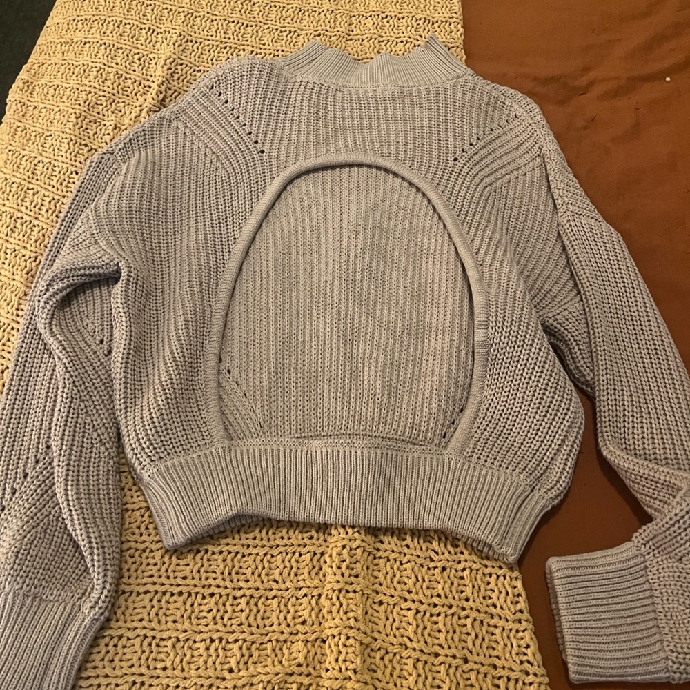 Sweater - Picture 3 of 4